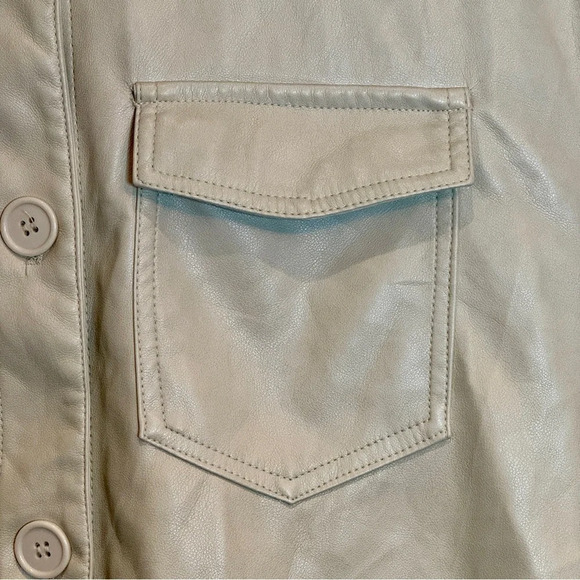 7 For All Mankind Button Up Shirt Size Medium Cream Faux Leather Oversized READ - Picture 6 of 12